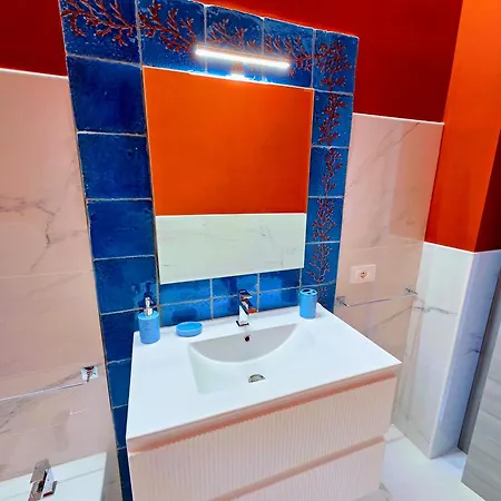 Red Coral With Sea Access & Shared Pool סנטה פלביה
