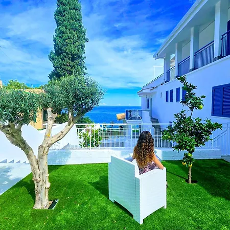 Red Coral With Sea Access & Shared Pool * סנטה פלביה