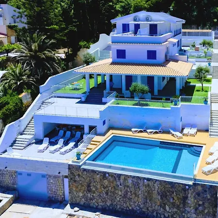 דירה Red Coral With Sea Access & Shared Pool סנטה פלביה